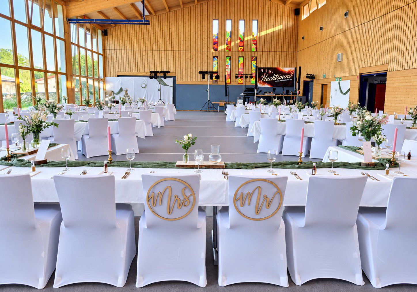 Stuhlhussen in der Turn- und Festhalle Stein in Hechingen