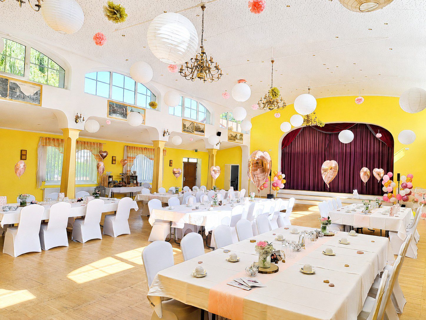 Hochzeit im Hotel & Restaurant Mühlenhof mit StuhlhussenRestaurant-Mühlenhof-Wusterhausen-Dosse Hochzeit im Hotel & Restaurant Mühlenhof Wusterhausen/Dosse mit weißen Stuhlhussen